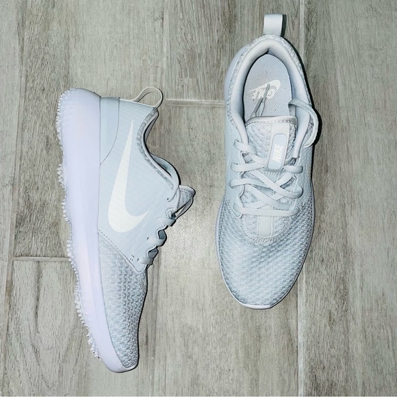 Nike Shoes - Nike Golf Shoes Roshe G Size 7.5